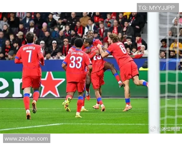 德甲激战本菲卡逆转巴黎圣日耳曼红牌事件引发全场热议战术解析 德甲激战本菲卡逆转巴黎圣日耳曼红牌事件引发全场热议战术解析